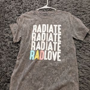Bleach dye t-shirt radiate rad love